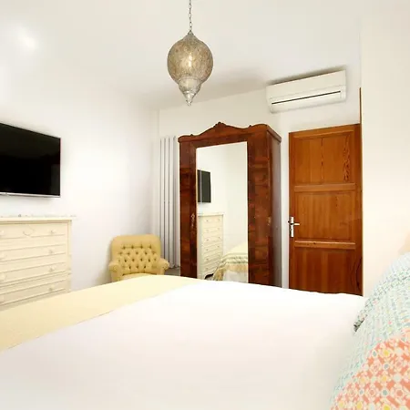 Townhouse بيت للعطل بويينسا